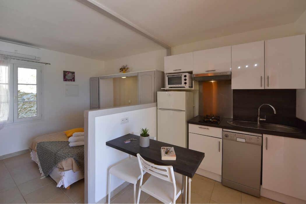 Residence Arinella Farinole Екстер'єр фото